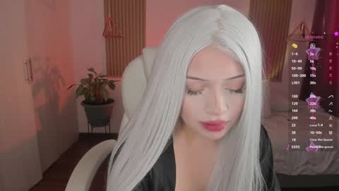 Kendall  online show from 13, 10, 2025