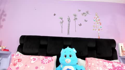 kendallwings online show from 4, 12, 2025