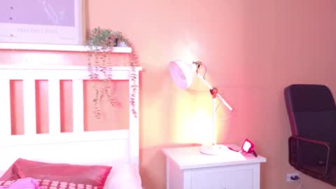   online show from 30, 10, 2025