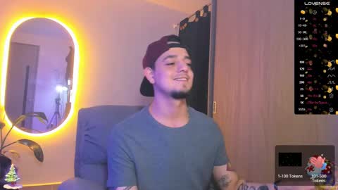 Snapshot of kendel_dimitri chatting on 7, 12, 2024 kendel_dimitri online show from 7, 12, 2024
