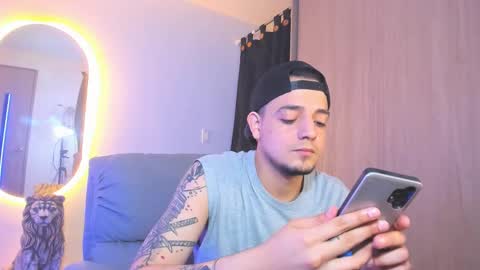 Snapshot of kendel_dimitri chatting on 6, 1, 2025 kendel_dimitri online show from 6, 1, 2025