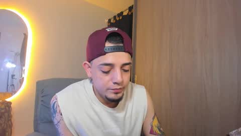 Snapshot of kendel_dimitri chatting on 1, 2, 2025 kendel_dimitri online show from 1, 2, 2025
