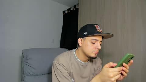 Snapshot of kendel_dimitri chatting on 9, 3, 2025 kendel_dimitri online show from 9, 3, 2025