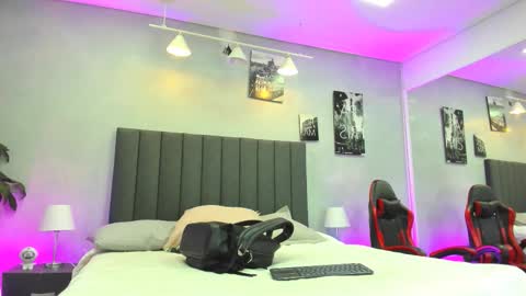 Snapshot of kendra_london chatting on 13, 3, 2026 Kendra London online show from 13, 3, 2026