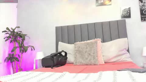 Kendra London online show from 13, 5, 2026