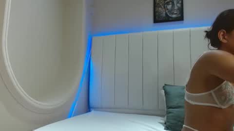 kendra_lux1 online show from 3, 11, 2025