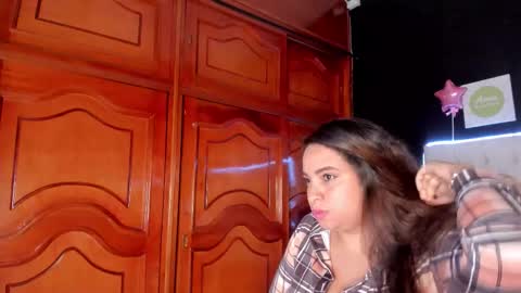 kendra_santos online show from 16, 3, 2026