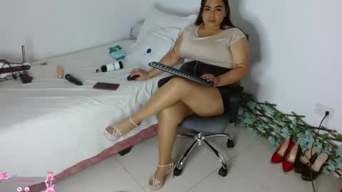 Snapshot of kendra_williams29 chatting on 6, 6, 2026 kendra online show from 6, 6, 2026