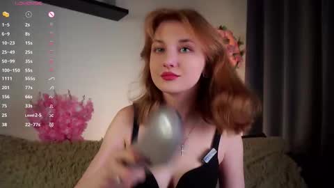 Snapshot of kendrabarby chatting on 3, 10, 2025 Eva online show from 3, 10, 2025