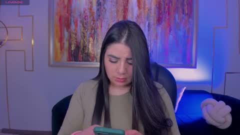  K E N D R A  online show from 5, 3, 2026