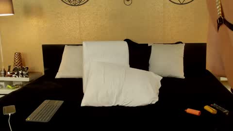 Snapshot of kendraleroy chatting on 16, 2, 2025 KENDRA online show from 16, 2, 2025