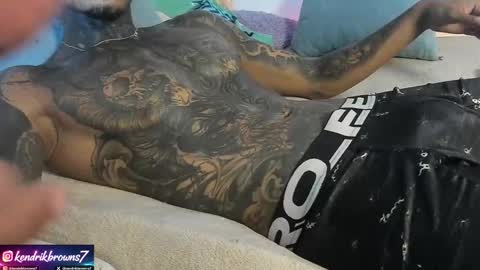 Snapshot of kendrik_brown chatting on 7, 2, 2026 kendrick brown online show from 7, 2, 2026