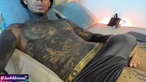 Snapshot of kendrik_brown chatting on 9, 2, 2026 kendrick brown online show from 9, 2, 2026