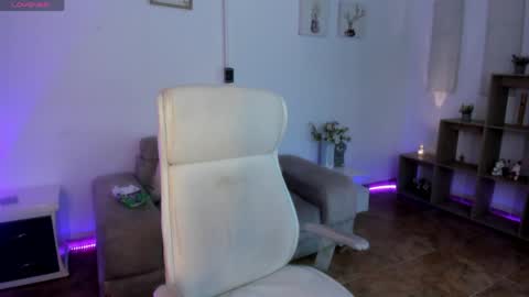 kendry_fox420_ online show from 17, 5, 2026