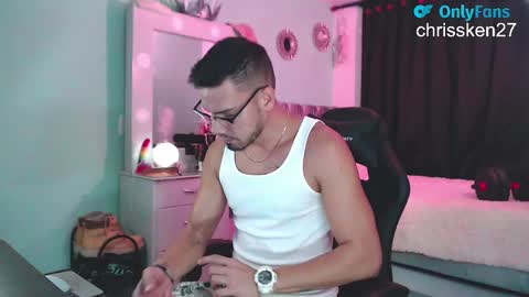 Snapshot of kenfenty chatting on 14, 2, 2025 Chriss Morales online show from 14, 2, 2025
