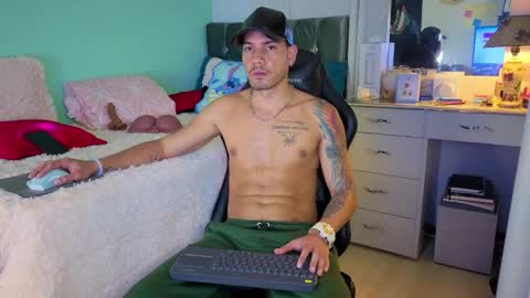 Chriss Morales online show from 28, 10, 2025