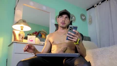 Chriss Morales online show from 8, 1, 2026