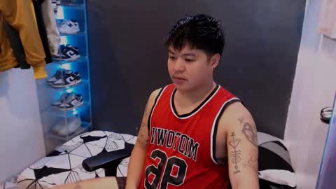 Snapshot of kenhotline911 chatting on 12, 1, 2025 ken online show from 12, 1, 2025