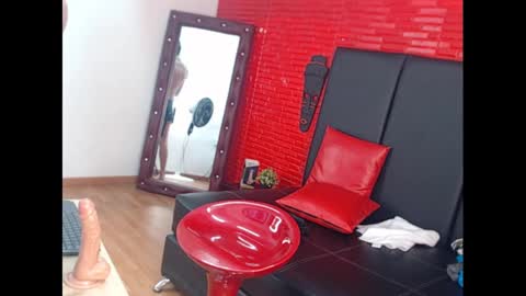 kenn_boy_ online show from 4, 2, 2025