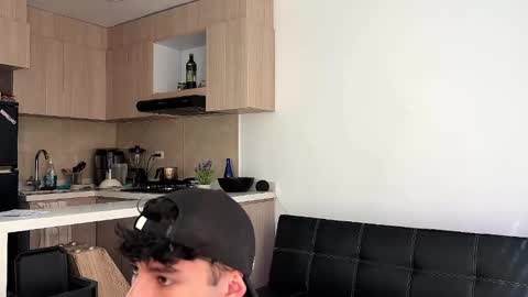 Snapshot of kens_boys chatting on 31, 10, 2025 Jeronimo y Felipe online show from 31, 10, 2025