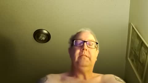 Snapshot of kensharho chatting on 8, 1, 2025 Ken online show from 8, 1, 2025