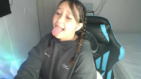 Snapshot of kenshi2302 chatting on 26, 11, 2025 kenshi2302 online show from 26, 11, 2025