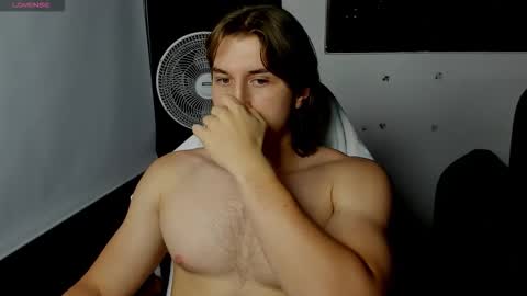 Snapshot of kent_rushell chatting on 14, 10, 2025 kent_rushell online show from 14, 10, 2025