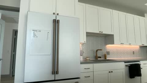 kenziesmithh online show from 28, 2, 2026