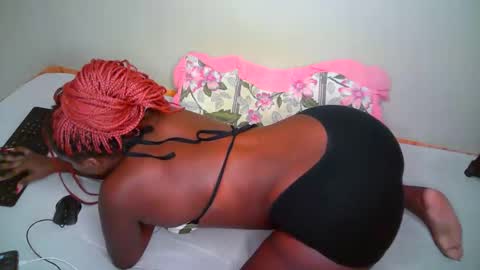 Snapshot of kering_lovly chatting on 14, 10, 2025 kering_lovly online show from 14, 10, 2025