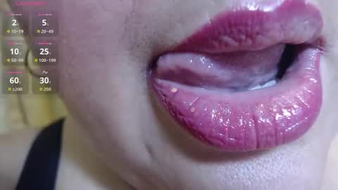 Snapshot of kerly_doll chatting on 25, 3, 2026 K E R L Y online show from 25, 3, 2026