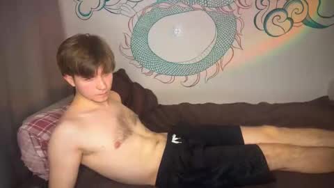 Snapshot of kero180 chatting on 1, 2, 2025 Kero online show from 1, 2, 2025