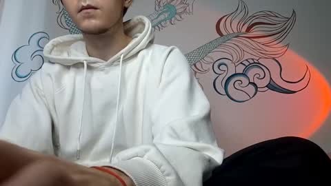 Snapshot of kero180 chatting on 10, 2, 2025 Kero online show from 10, 2, 2025