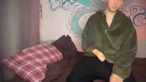Snapshot of kero180 chatting on 10, 2, 2025 Kero online show from 10, 2, 2025