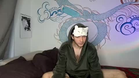 Snapshot of kero180 chatting on 8, 3, 2025 Kero online show from 8, 3, 2025