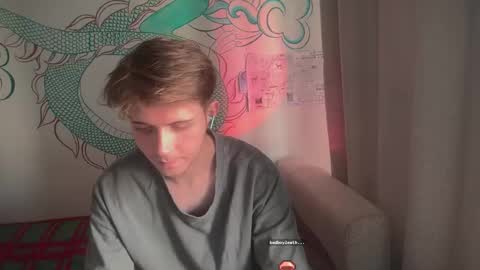 Snapshot of kero180 chatting on 2, 10, 2025 Kero online show from 2, 10, 2025