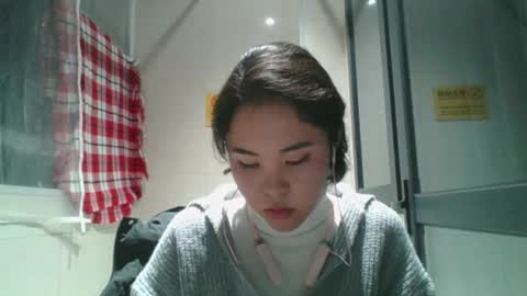 Snapshot of kerstinscotto chatting on 19, 12, 2025 Jenny online show from 19, 12, 2025