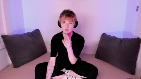 Snapshot of kessy_white chatting on 1, 8, 2026 Kessy online show from 1, 8, 2026