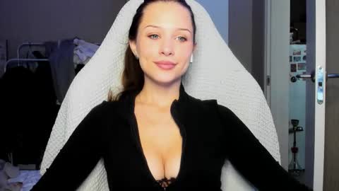 ketlinrous online show from 17, 9, 2025