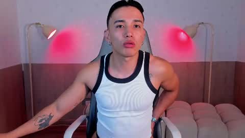 Snapshot of kev_cass chatting on 27, 7, 2026 Kevin online show from 27, 7, 2026