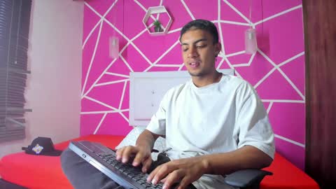   online show from 2, 12, 2024