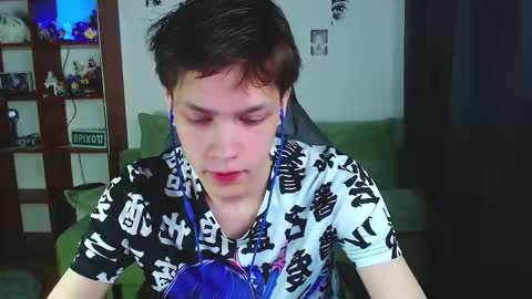 Snapshot of kevin_joestar chatting on 27, 9, 2025 Kevin online show from 27, 9, 2025
