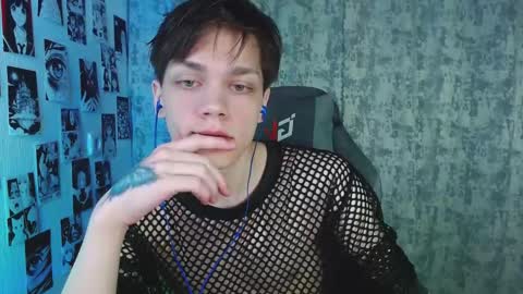 Snapshot of kevin_joestar chatting on 15, 10, 2025 Kevin online show from 15, 10, 2025
