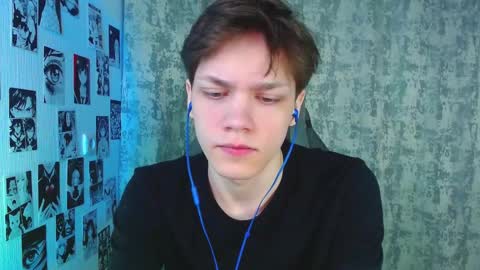 Snapshot of kevin_joestar chatting on 18, 10, 2025 Kevin online show from 18, 10, 2025