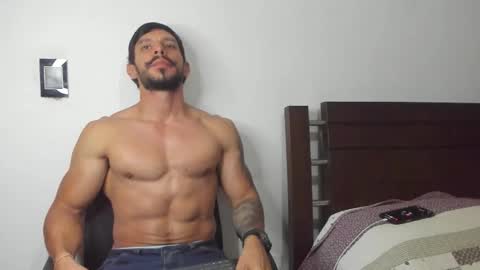 Snapshot of kevin_malone22 chatting on 8, 11, 2025 kevin_malone22 online show from 8, 11, 2025