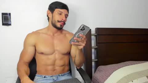 Snapshot of kevin_malone22 chatting on 17, 11, 2025 kevin_malone22 online show from 17, 11, 2025