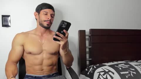 Snapshot of kevin_malone22 chatting on 12, 1, 2026 kevin_malone22 online show from 12, 1, 2026