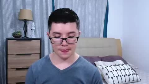 Snapshot of kevinhunts chatting on 15, 6, 2026 Kevin online show from 15, 6, 2026