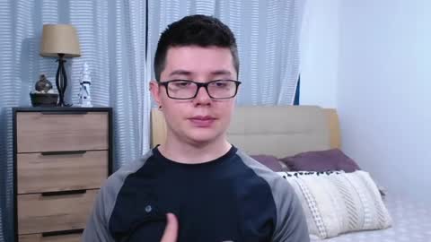 Snapshot of kevinhunts chatting on 7, 7, 2026 Kevin online show from 7, 7, 2026