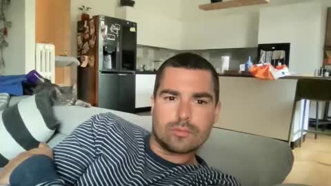 kevinpillobello online show from 20, 5, 2026