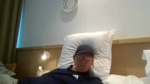 kevlooking4sez online show from 5, 5, 2026